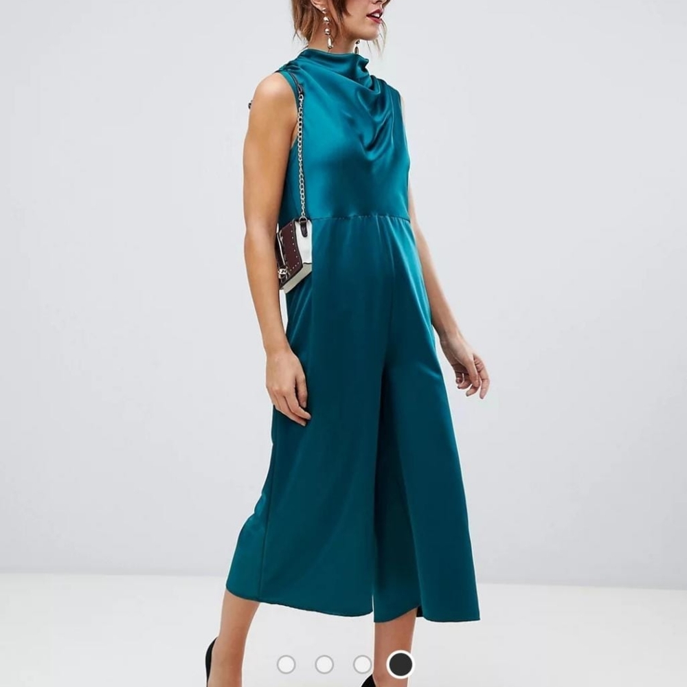 ASOS satín jumpsuit